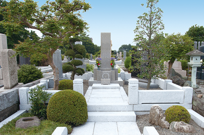 お墓について（墓地と墓石の関係／お墓を建てる時期）