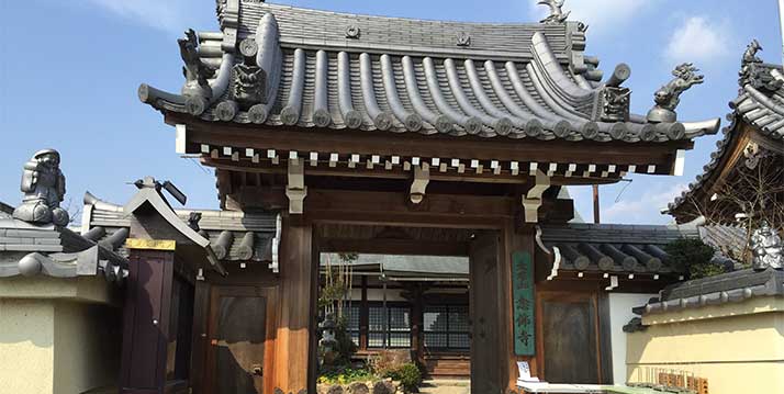 天理の郷霊園　念佛寺境内墓地